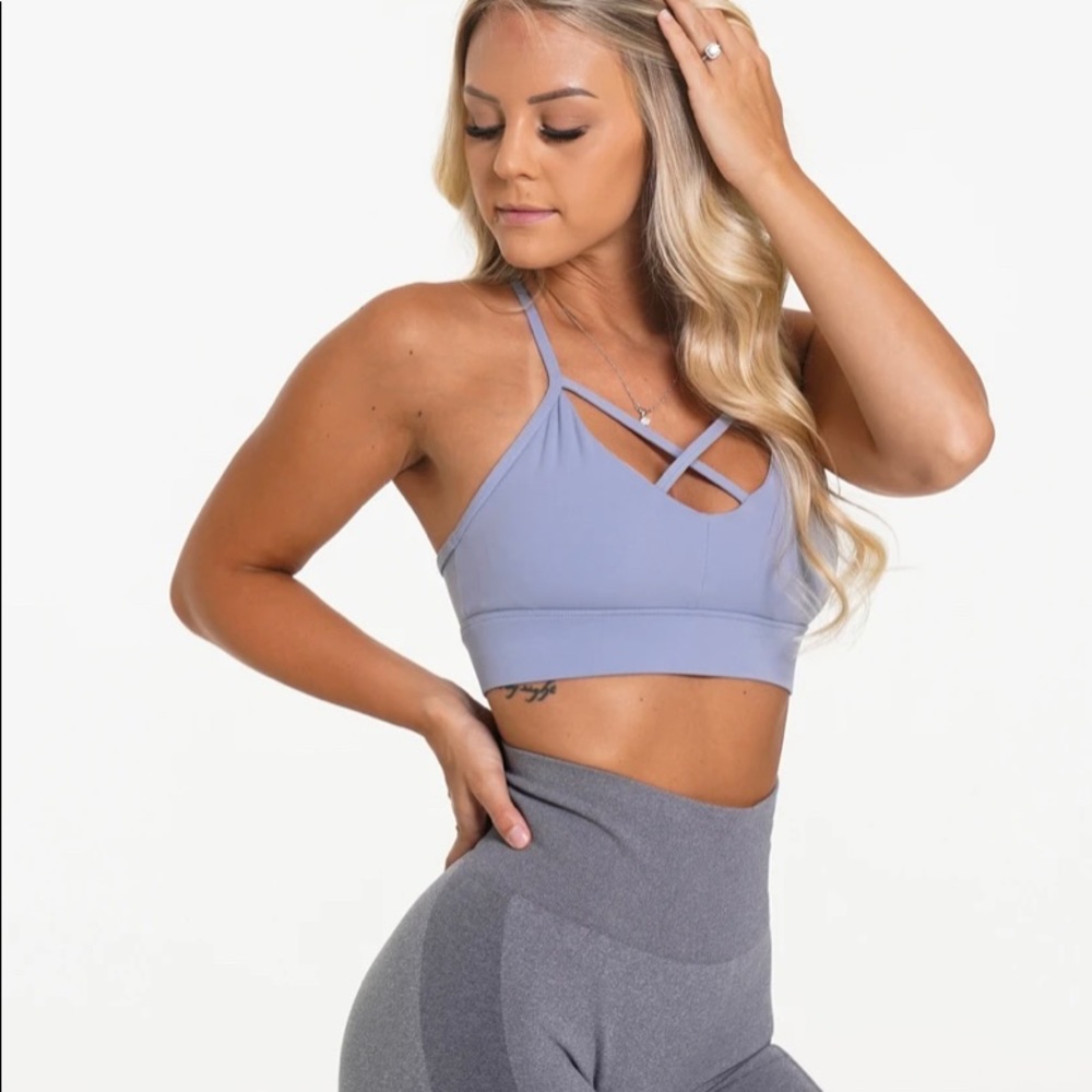 Maya Oasis NVGTN Bra size small